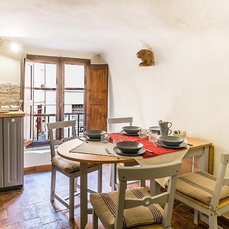Lyon Apartment Anfiteatro Square, Lucca Exterior foto